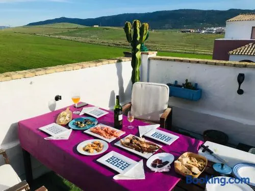 BONITO ÁTICO AIRE ACONDICIONADO y BARBACOA - Image 1