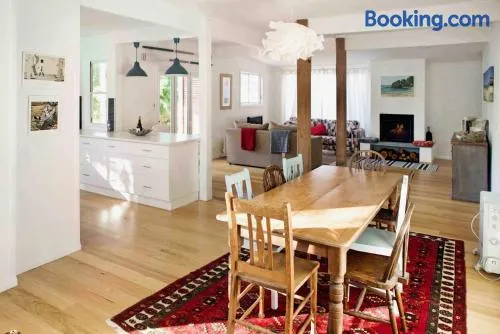 Alora Cottage - Image 1