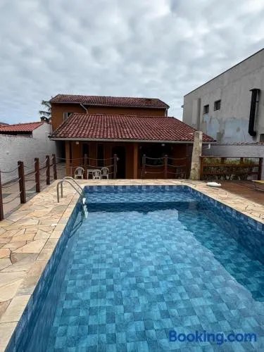 Casa com piscina - Image 1