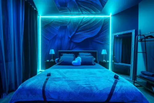 Love room - Luxuria Avignon - Image 1
