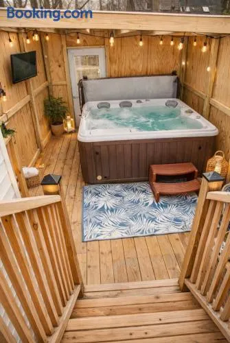 Your Cozy and Relaxing Retreat - Image 1