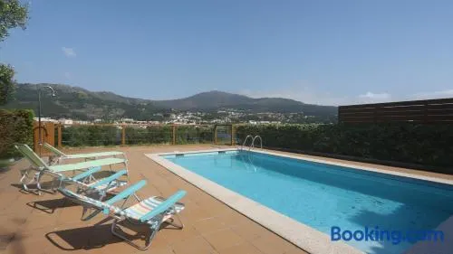 Casa con piscina a orilla del Rio Miño - Image 1