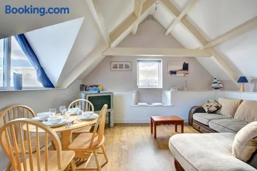 1 Bed in Saundersfoot oc-pw282b - Image 1