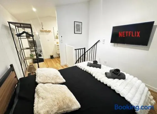 Duplex en hyper centre, calme, accès autonome - Image 1
