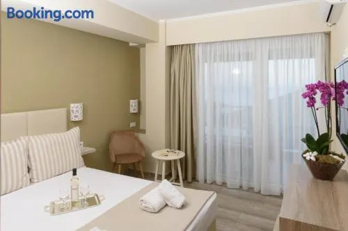 Ammos Beach Seaside Luxury Suites Hotel - Image 1