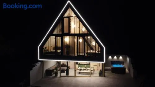 Pine Chalet - sauna & jacuzzi - Image 1
