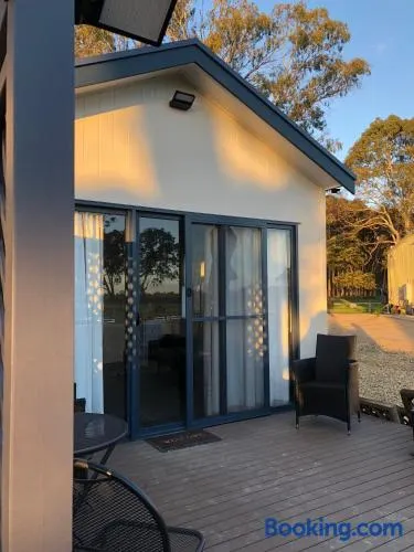 Coonawarra Ensuite Unit D - Image 1