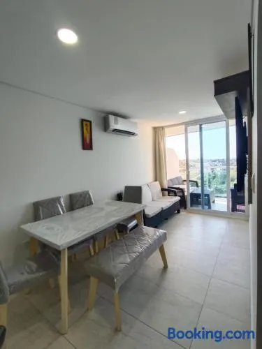 Apto Vista Mar 2 cuadras Playa, Jaccuzi BBQ Wifi Parqueadero y Ascensor 7 Piso - Image 1