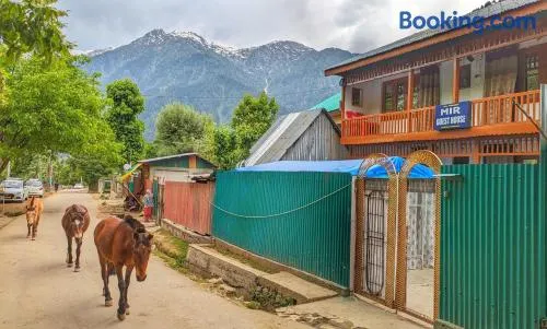 Mir guest house - Image 1