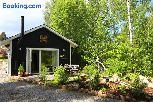 Schwedisches Waldcottage Fluss & Wanderwege - Image 1