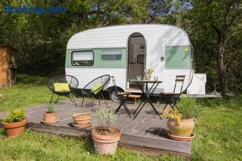 Ma caravane dans les collines - Image 1