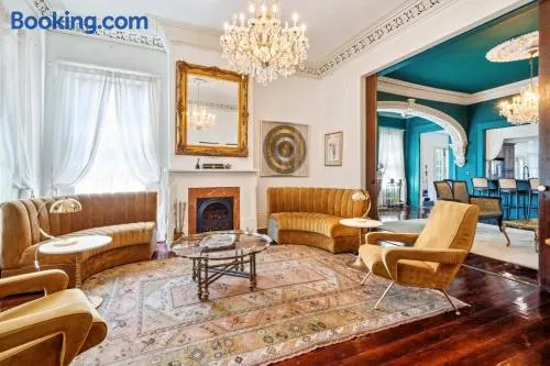 Opulent Historic Villa w Heated Pool 5br 6ba - Image 1