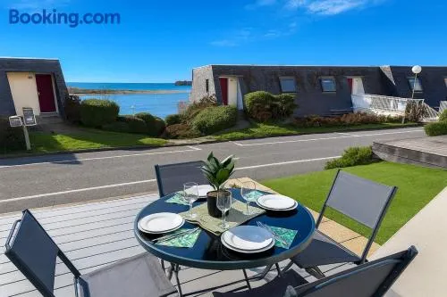 L'Émeraude - vue mer exceptionnelle - plage à pied - Image 1