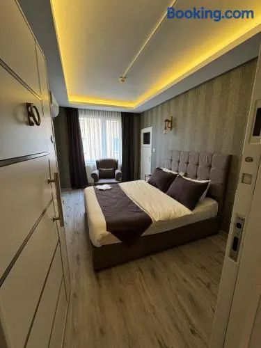 De Perlas Otel - Image 1