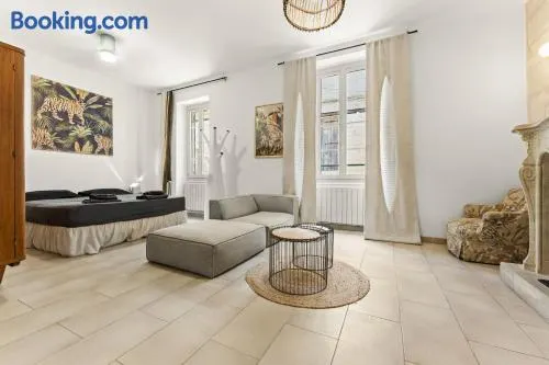 Appartement confortable Centre de Beaucaire Baobab - Image 1