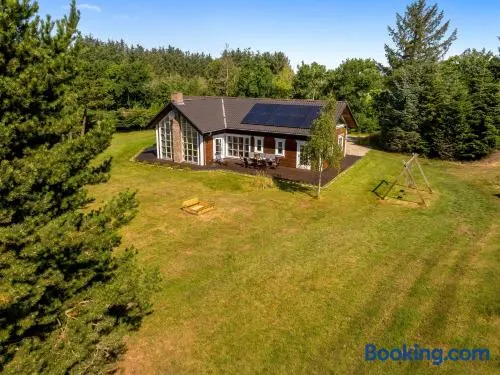 Lovely Holiday Home With Hot Tub, Located In Quiet Surroundings - Image 1