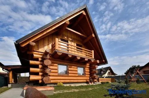 Medvedi Dvor - Image 1
