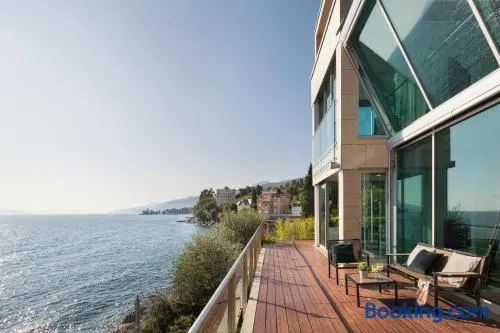 Villa Arentz - Front Sea Apartments - Image 1