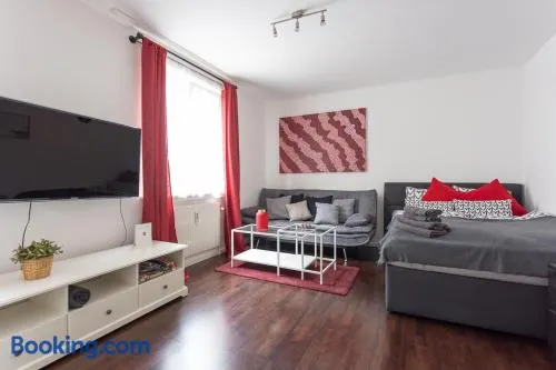 NEW ShalalaLiving Vienna - Lovenest or Workspace near Schönbrunn BG - Image 1