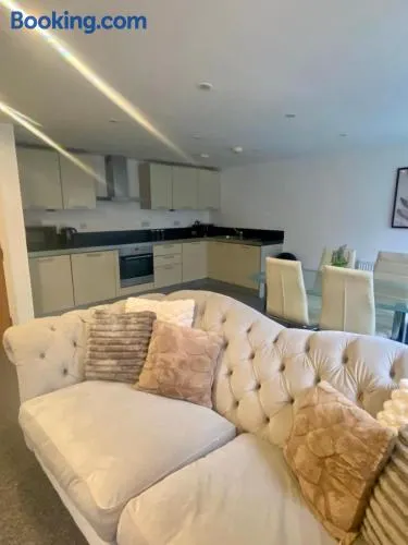 Central Southsea Duplex Apartment 2BR Parking Dogs - Image 1