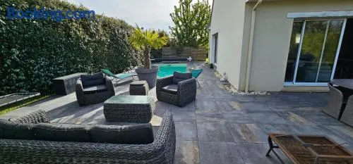 Maison de campagne avec piscine - Image 1