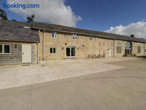 Timber Barn - Image 1