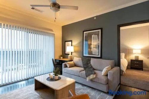 Landing Modern Apartment with Amazing Amenities (ID4305X6) - Image 1