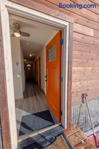 Close to Monarch and Salida with Mountain Views from the Hot Tub - Image 1
