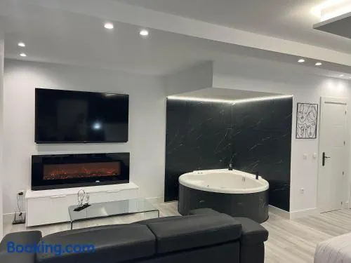 Black and White Suite La Marinera - Image 1