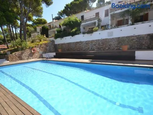 Acogedor apartamento con piscina comunitaria, cerca de la playa de Sa Tuna - ES-226-26 - Image 1