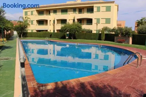 Apartamento planta baja acceso directo piscina - Image 1