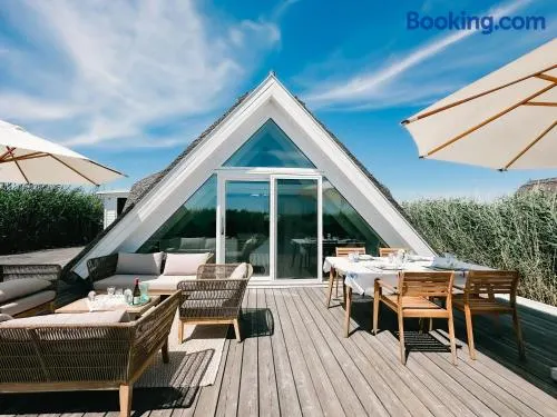 Seehütte Sonnenschilf - Premium Hide-Away Ferienhaus in Rust direkt am Neusiedlersee - Image 1