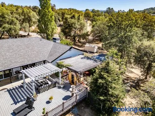 Yosemite Luxe Family Lodge - Spa, Theater, Sauna, EV, Game Room, Poker Table - Image 1