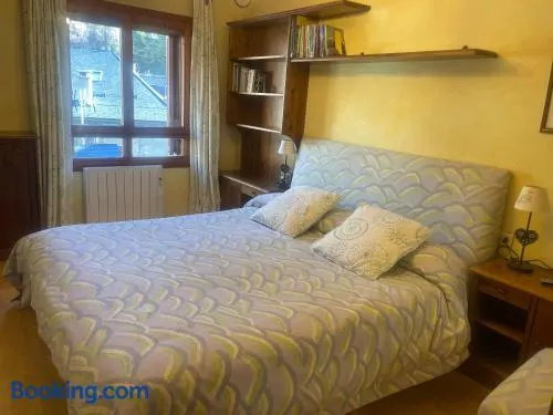 Apartamento céntrico, destino Sallent de Gallego - Image 1