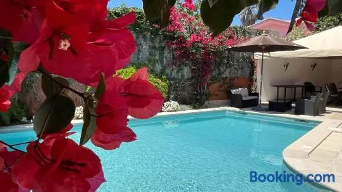 Studio with Private Swimming Pool and Garden - Image 1