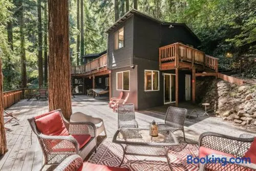 Norcal Hideaway - Dogs OK - Image 1