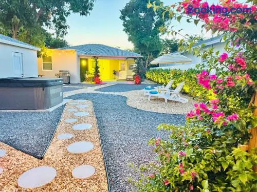 Italian Amalfi Cottage - Walk to the beach - Hot Tub - Image 1