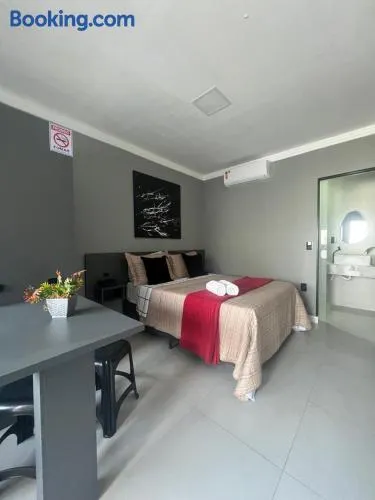 Hospedagem Confortável e Prática para viajantes e férias - Próxima à BR-101 - Image 1