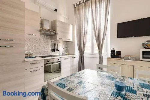 Leo Holiday Homes - Image 1