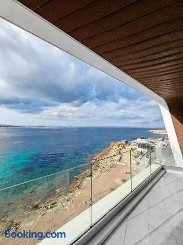Seaview Escape - Image 1