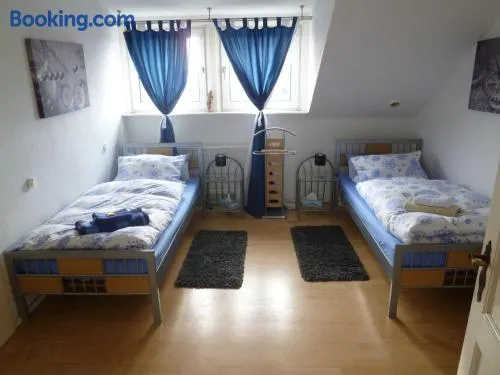 Airport Apartment - Image 1