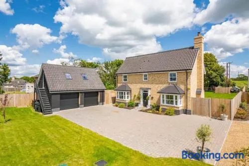 Kestral House - Image 1