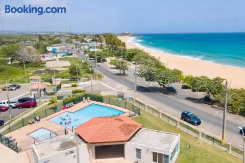 Apartamento frente a la Playa Arecibo Puerto Rico - Image 1