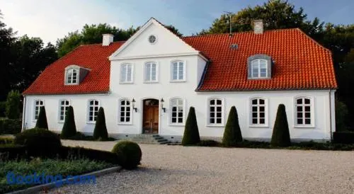Louiselund Bed & Breakfast - Image 1