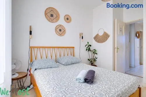 SoleaStay Marseille - Cosy Apartment Balcony Old Port - Image 1