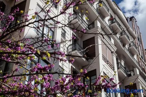 BUBUFLATS Ayuntamiento - Image 1