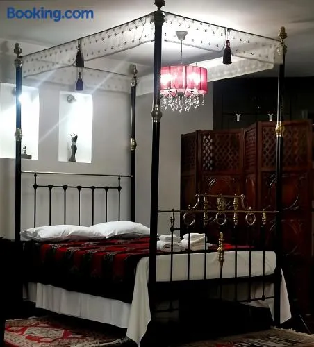 ΑΔΑΜΑΝΤIΝΑ Suite - Image 1