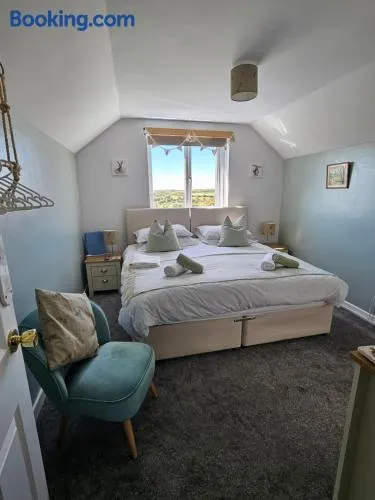 Four Winds B&B StDavids - Image 1