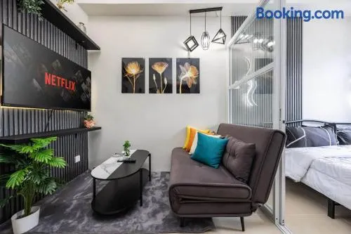 Modern and Stylish Near at Cebu IT Park with City View - Image 1