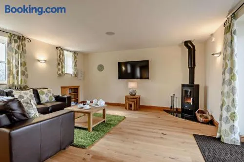 2 Bed in Gilwern oc-o27004 - Image 1